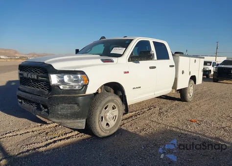 2022 Ram 2500 Tradesman 4X4 8' Box z USA, uszkodzony, nr VIN 3C7WR5HJ9NG273650